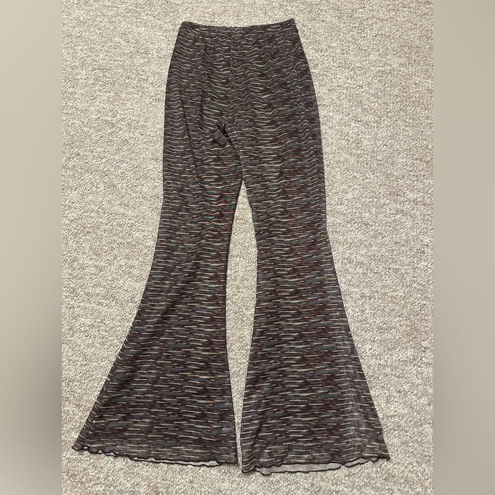 Willow & Root Mesh Flare Stretch Pants - Picture 7 of 8